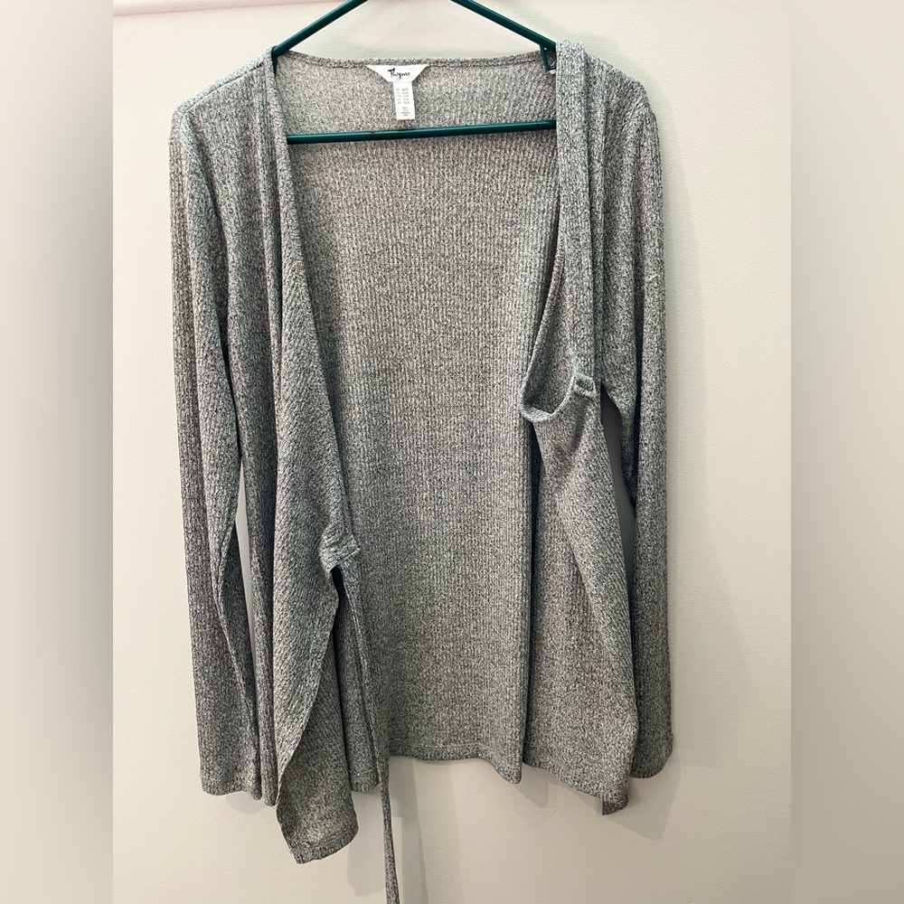 💫HOST PICK💫Thyme Maternity Tie Up Shirt